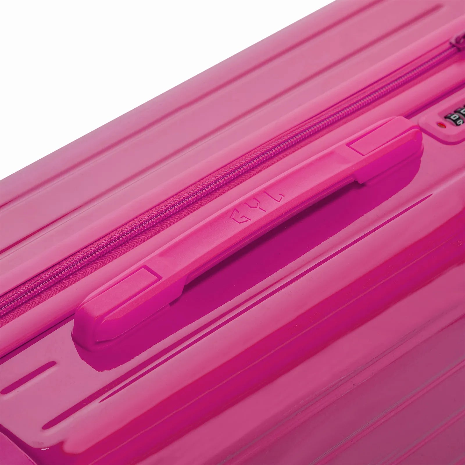 Poignée supérieure rigide de la valise GYL Intemporelle fuchsia avec logo embossé sur le dessus.