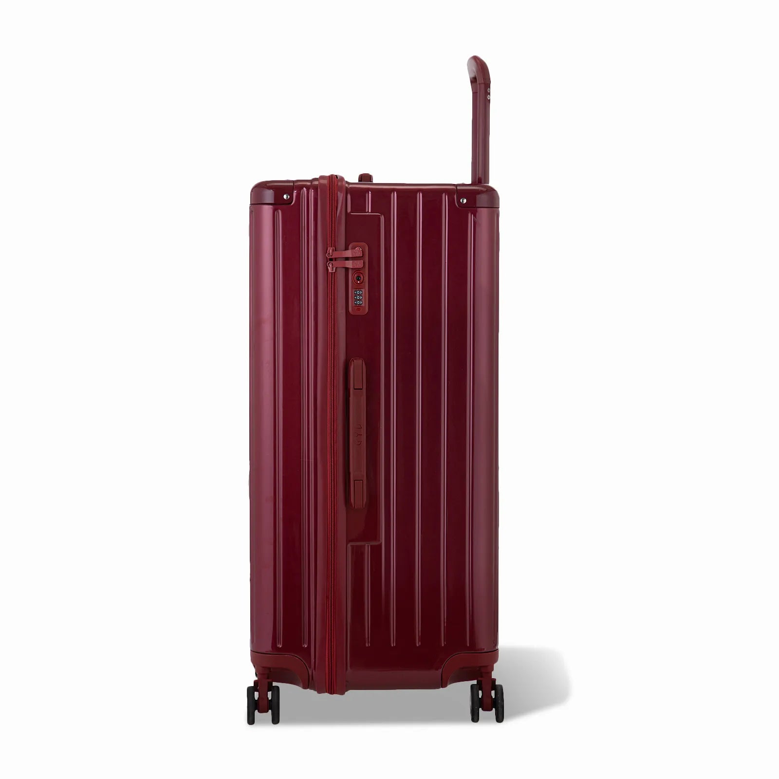 Côté de la valise trunk GYL XL rouge foncé avec serrure TSA intégrée et poignée latérale assortie.