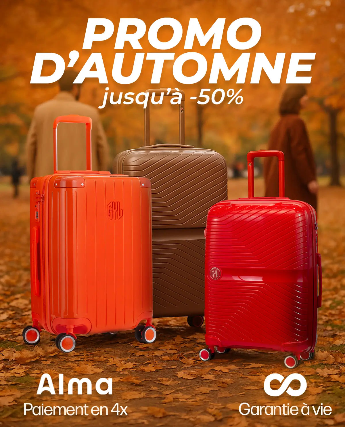 Trois valises rigides GYL orange, marron et rouge posées sur un sol couvert de feuilles d'automne, avec la mention "Promo d'automne jusqu'à -50%"