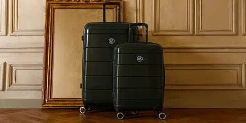 Ensemble de 2 valises GYL en polycarbonate, format cabine et grande taille, coloris vert élégant, pratiques pour tous les types de voyages.