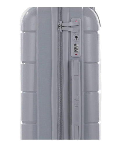 Valise Citadine en polypropylène cabine 55 cm coloris argent détail de la serrure TSA intégrée