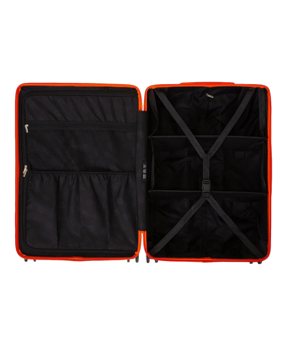 Roue double 360 de la valise GYL Intemporelle orange fonce avec gravure du logo sur le moyeu