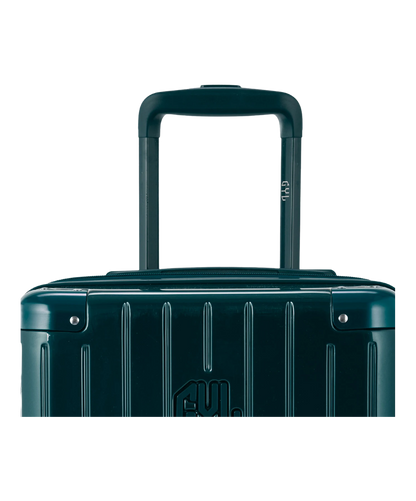 Valise Intemporelle en polycarbonate set de 3 valises cabine semaine et soute coloris vert sapin detail poignee telescopique et logo GYL