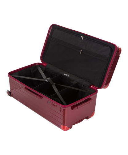 Valise Trunk XL Intemporelle GYL en polycarbonate 78 cm coloris rouge fonce interieur ouvert a plat vu de dessus avec separateurs